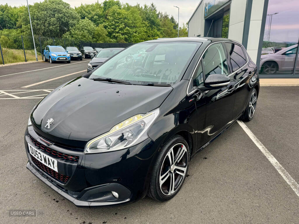 Peugeot 208 1.6 Bluehdi 100 Gt DU53WAY Black #5