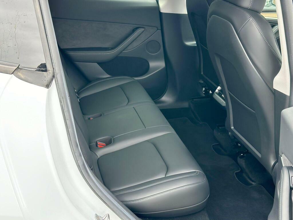 Tesla Model Y Dual Motor Long Range Suv 4Wde White #7