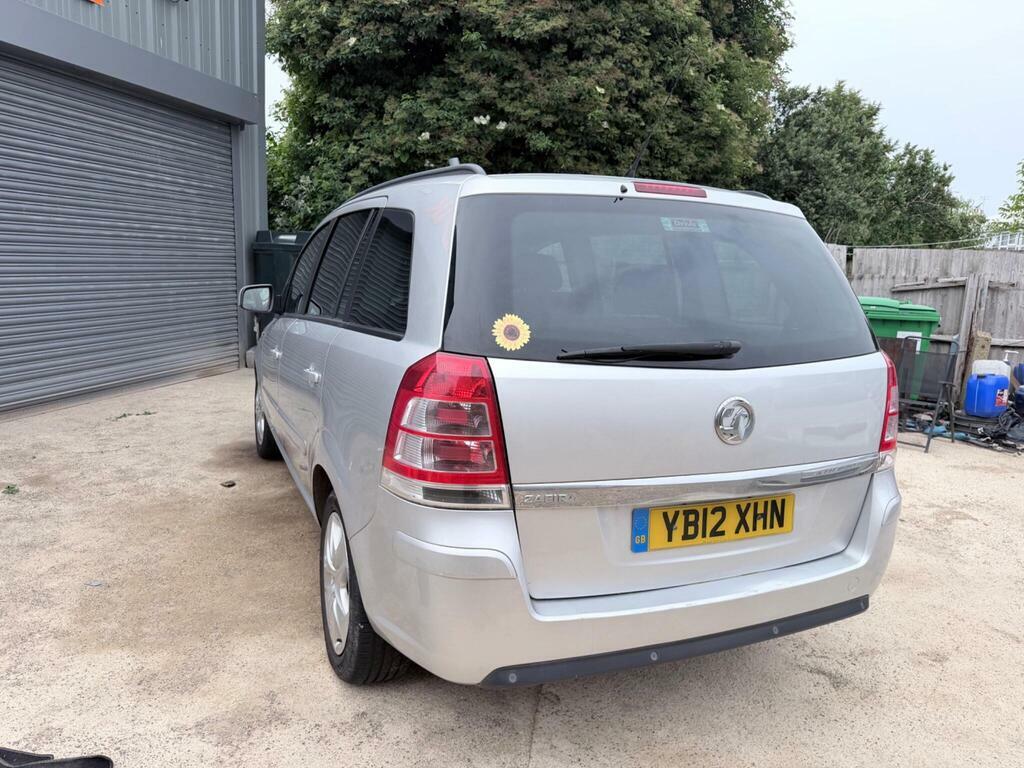 Vauxhall Zafira 1.6 16V Exclusiv Euro 5 Silver #4