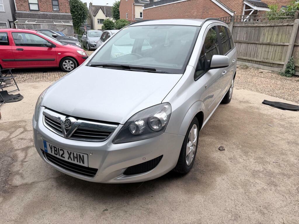 Vauxhall Zafira 1.6 16V Exclusiv Euro 5 Silver #3