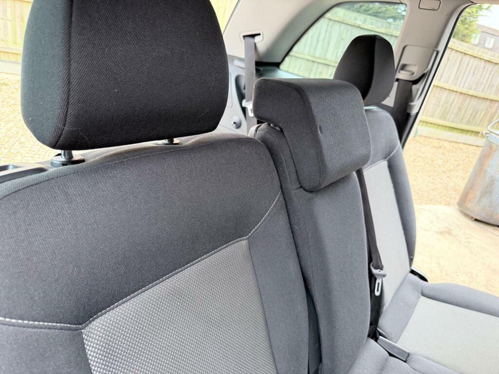 Vauxhall Zafira Design Black #10