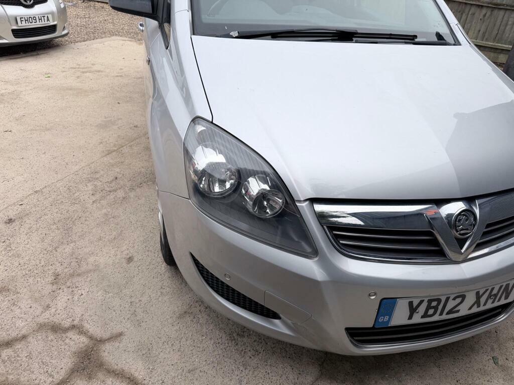 Vauxhall Zafira Design Black #15