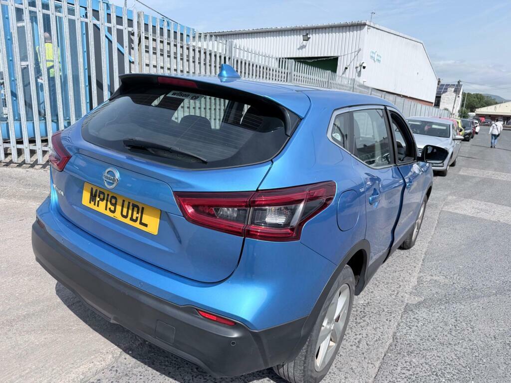 Nissan Qashqai 1.5 Dci Acenta Premium Euro 6 S S MP19UDL Blue #3