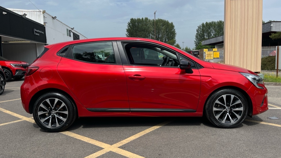 Renault Clio Renault Clio 1.0 Tce 90 Evolution YF72FHE Red #2