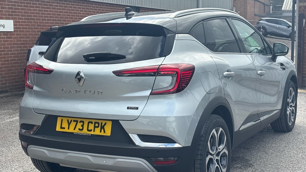 Renault Captur Captur 1.6 E-tech Plug-in Hybrid 160 Techno Au Black #3