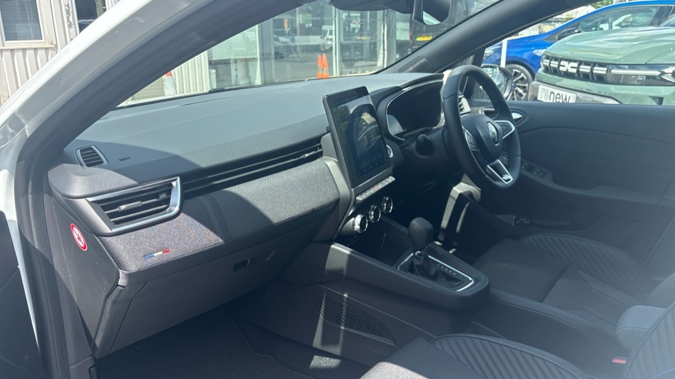 Renault Clio Clio 1.6 E-tech Full Hybrid 145 Esprit Alpine White #6
