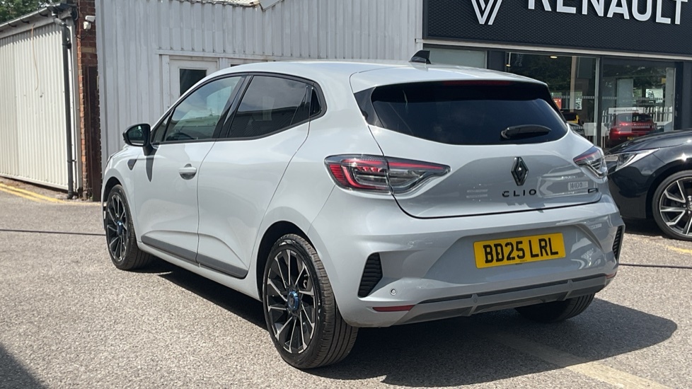 Renault Clio Renault Clio 1.6 E-tech Full Hybrid 145 Esprit Alp BD25LRL Grey #3