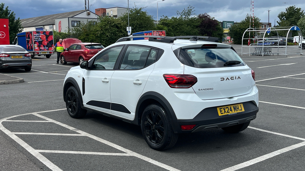 Dacia Sandero Stepway Dacia Sandero Stepway 1.0 Tce Extreme Cvt EX24MHJ White #3