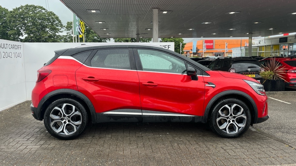 Renault Captur Renault Captur 1.6 E-tech Hybrid 145 Techno Au CF23RLX Black #2