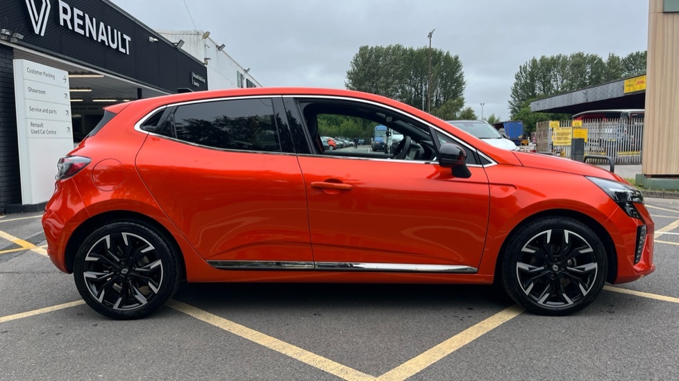 Renault Clio Renault Clio 1.0 Tce 90 Techno CA75RYF Orange #2