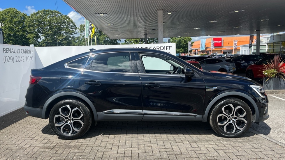 Renault Arkana Renault Arkana 1.3 Mild Hybrid 140 Techno Edc Black #2
