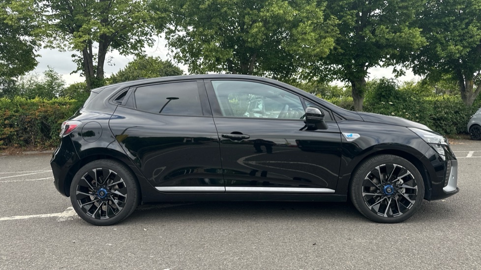 Renault Clio Renault Clio 1.6 E-tech Full Hybrid 145 Esprit Alp LL25NFJ Black #2