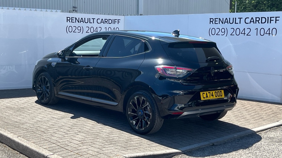 Renault Clio Renault Clio 1.6 E-tech Full Hybrid 145 Esprit Alp CA74OOD Black #3