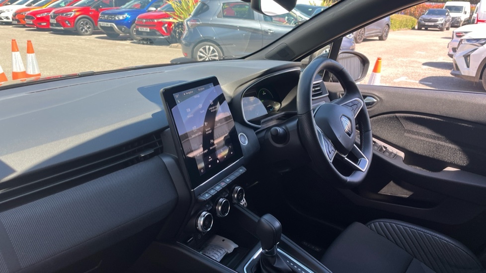 Renault Clio Renault Clio 1.6 E-tech Full Hybrid 145 Esprit Alp CA74OOD Black #6