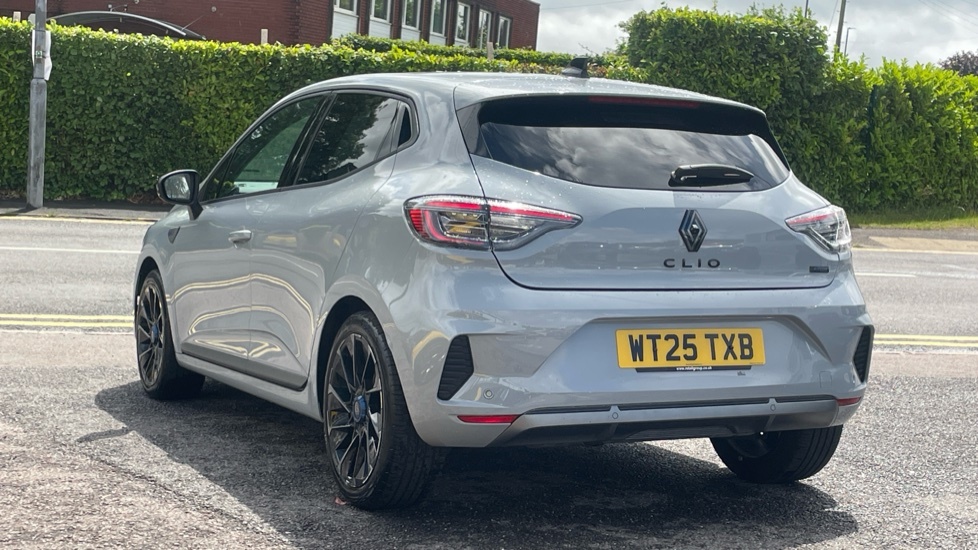 Renault Clio Renault Clio 1.6 E-tech Full Hybrid 145 Esprit Alp WT25TXB Grey #3