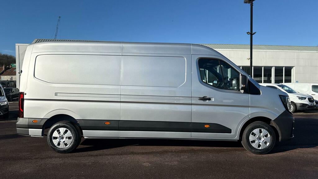 Renault Master Master Lm35 Blue Dci 150 Advance Medium Roof Van WM26FKJ Grey #2