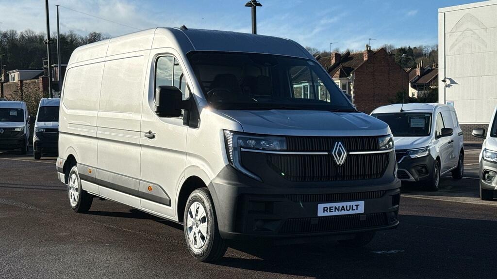 Renault Master Master Lm35 Blue Dci 150 Advance Medium Roof Van Grey