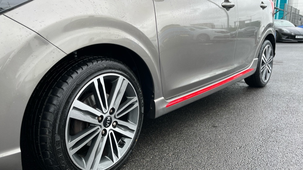 Kia Picanto 1L 1 Silver #47