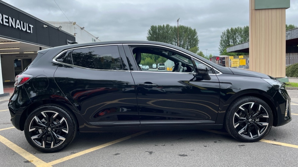 Renault Clio Renault Clio 1.0 Tce 90 Techno CF26XKZ Black #2