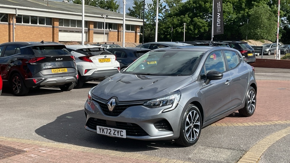 Renault Clio Clio Techno E-tech Hev Silver #9