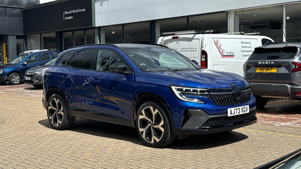 Renault Austral Renault Austral 1.2 E-tech Fhev Iconic Esprit Alpi Blue