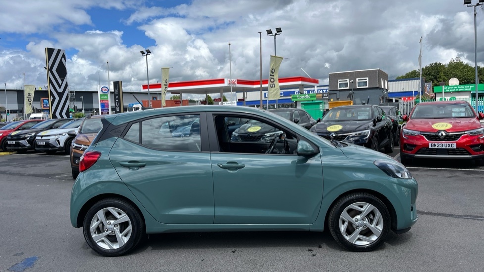 Hyundai I10 Hyundai I10 1.2 Mpi Se Connect Green #2