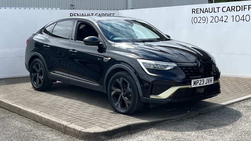 Renault Arkana Renault Arkana 1.6 E-tech Hybrid 145 Engineered Black
