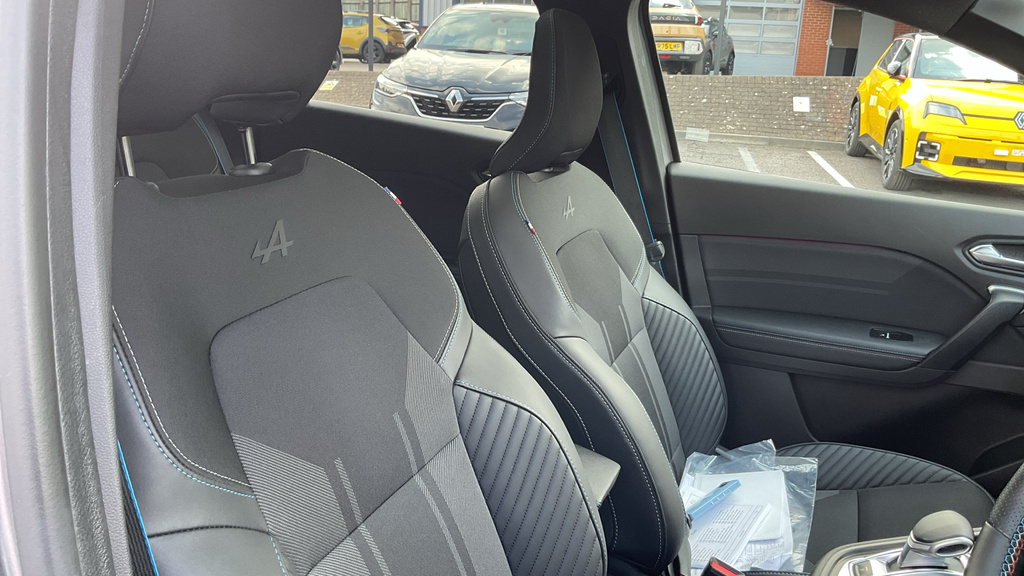 Renault Symbioz E-tech Techno Suv Black #40