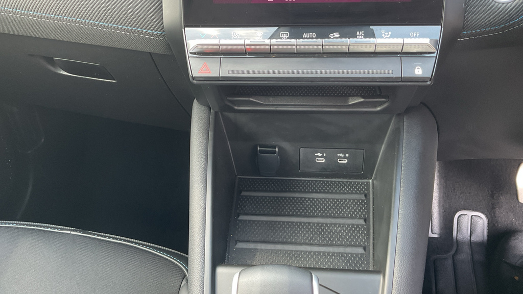 Renault Symbioz E-tech Techno Suv Black #51