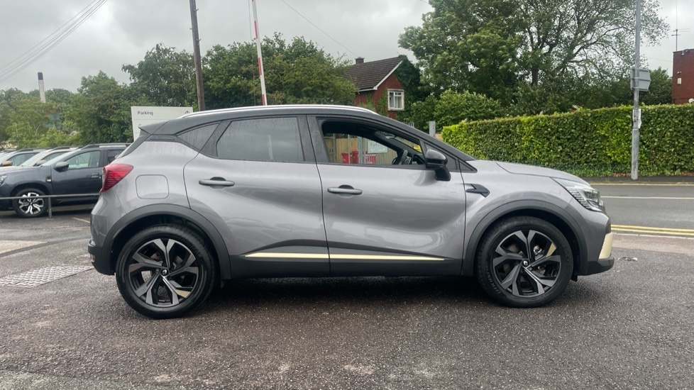 Renault Captur Renault Captur 1.6 E-tech Hybrid 145 Engineered Grey #2