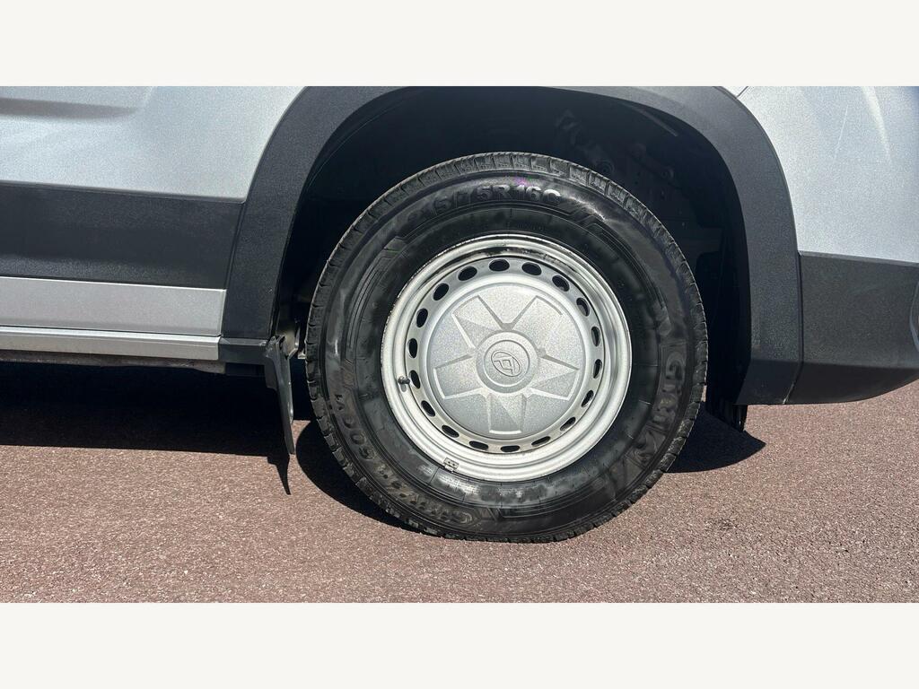 Maxus Deliver 9 2.0-D20-lux Silver #35