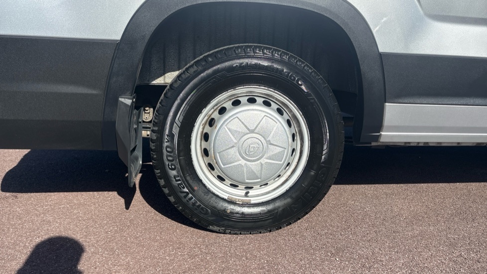 Maxus Deliver 9 2.0-D20-lux Silver #31