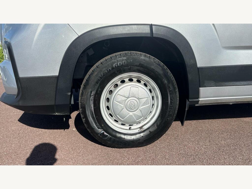 Maxus Deliver 9 2.0-D20-lux Silver #30