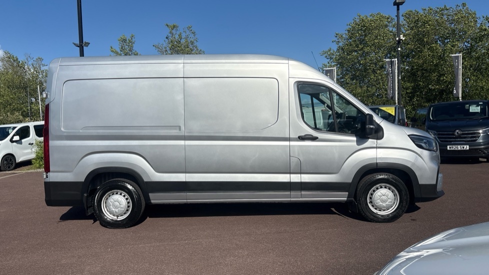 Maxus Deliver 9 Maxus Deliver 9 2.0 D20 150 High Roof Van Silver #3