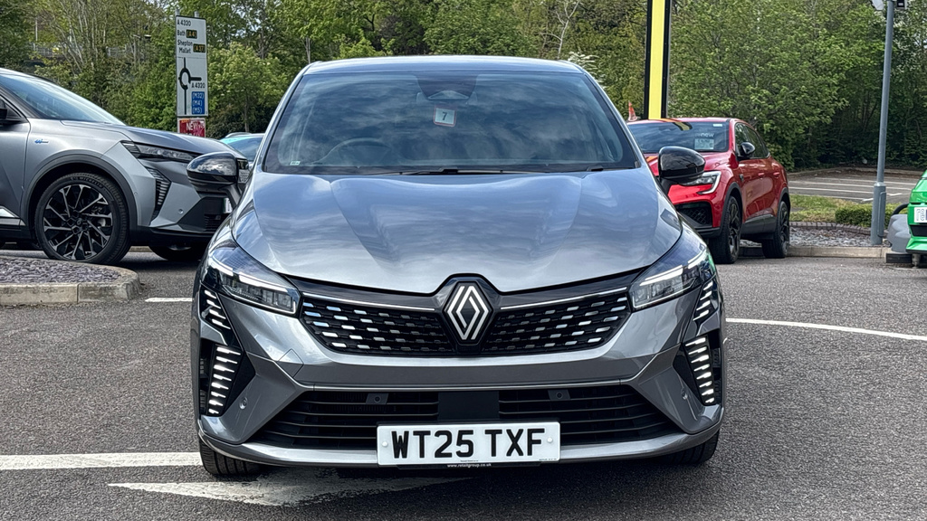 Renault Clio Renault Clio 1.6 E-tech Full Hybrid 145 Techno Grey #4