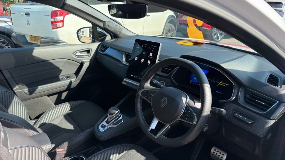 Renault Symbioz Renault Symbioz 1.6 E-tech Fhev 145 Iconic Esprit HN25URV White #5