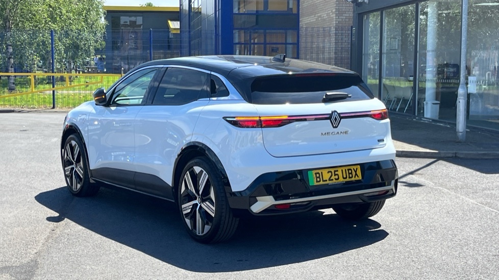 Renault Megane E-Tech Renault Megane E-tech Ev60 160Kw Iconic Comfort Ra Black #3