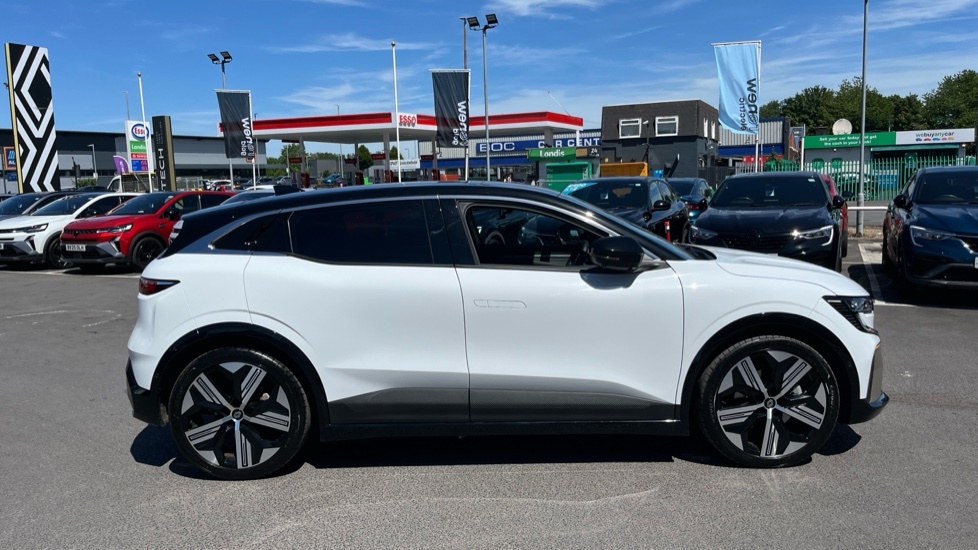 Renault Megane E-Tech Renault Megane E-tech Ev60 160Kw Iconic Comfort Ra Black #2