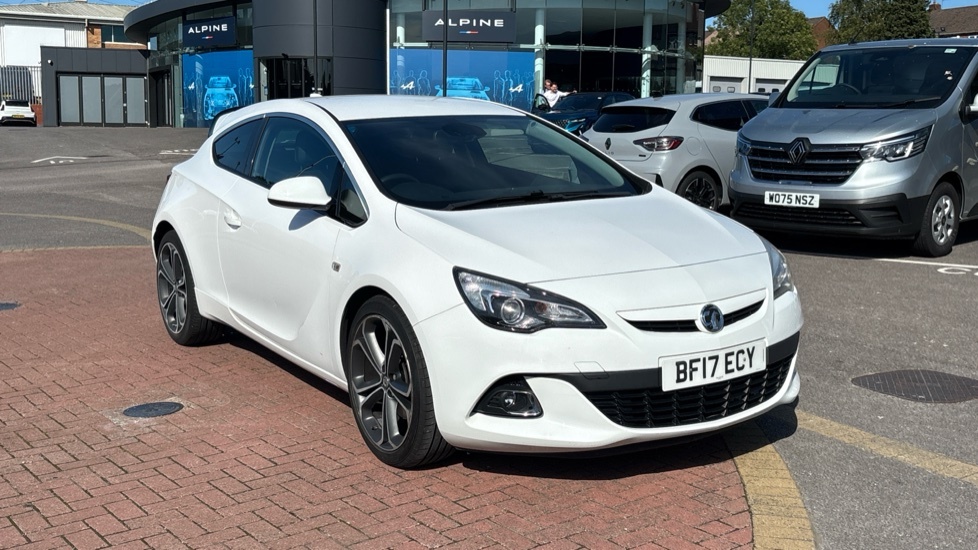 Vauxhall Astra GTC Vauxhall Gtc 1.4T 16V 140 Limited Edition Nav White