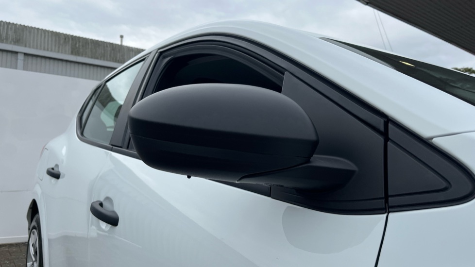 Dacia Sandero 1.0 Tce Comfort White #24