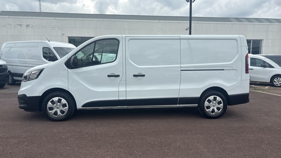 Renault Trafic 2023 2.0 Dci Ll30 Business Minibus Double Cab White #17
