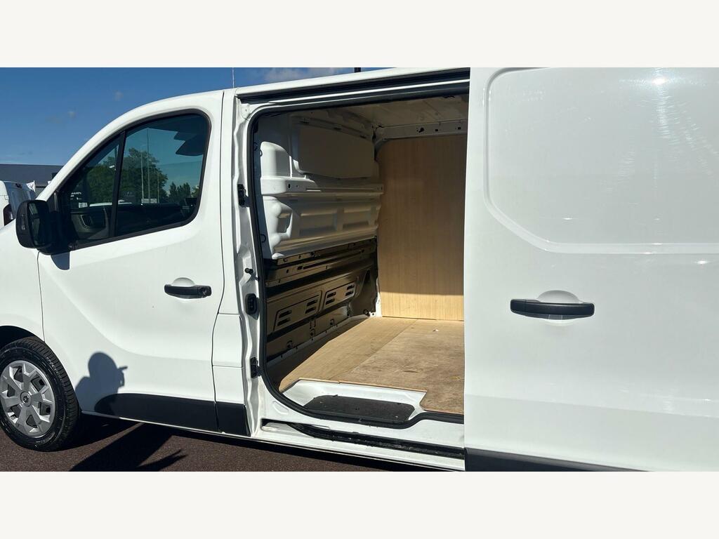 Renault Trafic Sl28 Blue Dci White #31