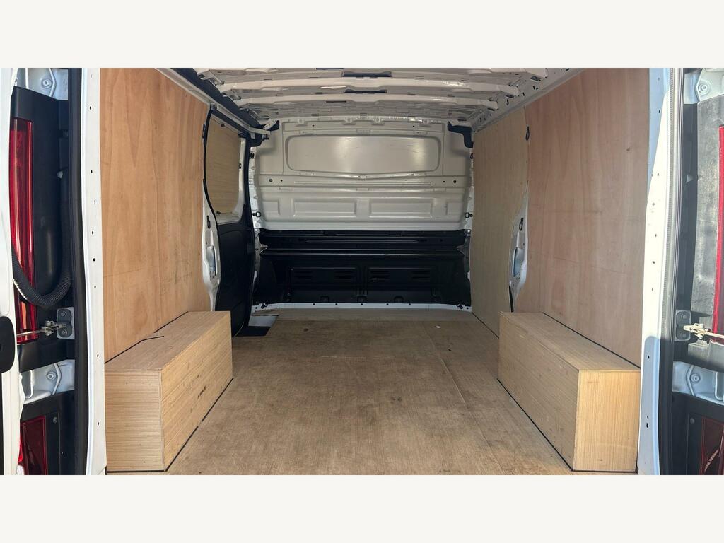 Renault Trafic Sl28 Blue Dci White #29