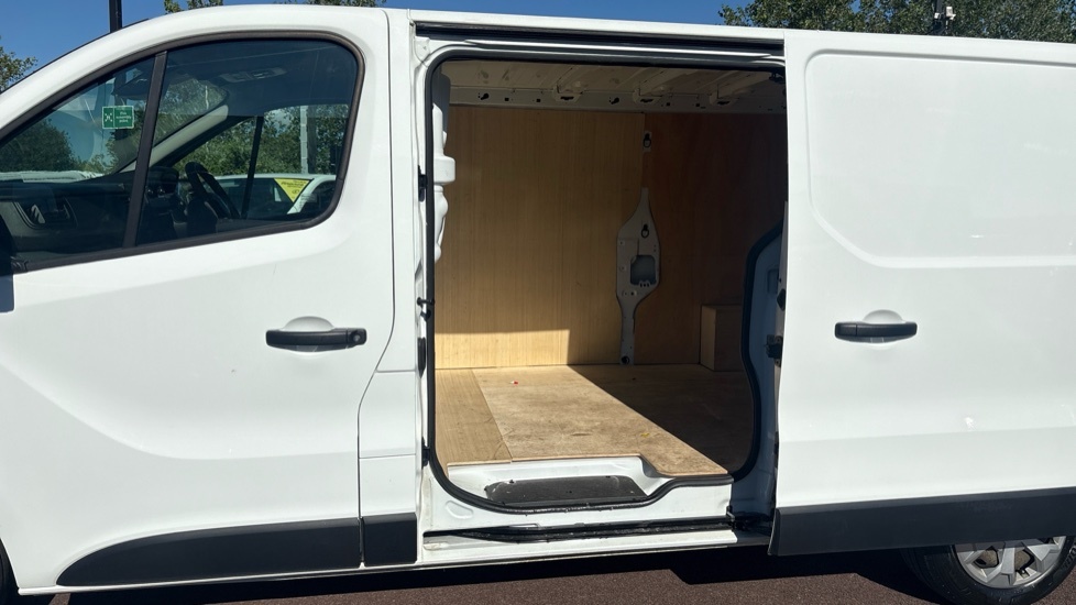 Renault Trafic Sl28 Blue Dci White #24