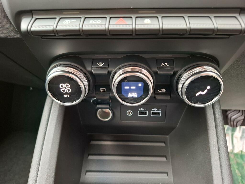 Renault Clio 1.0 Tce 90 Techno Blue #63