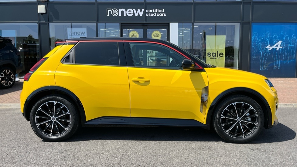 Renault 5 E-Tech Renault 5 110Kw Iconic Five Comfort Range 52Kwh LM26XAC Black #2