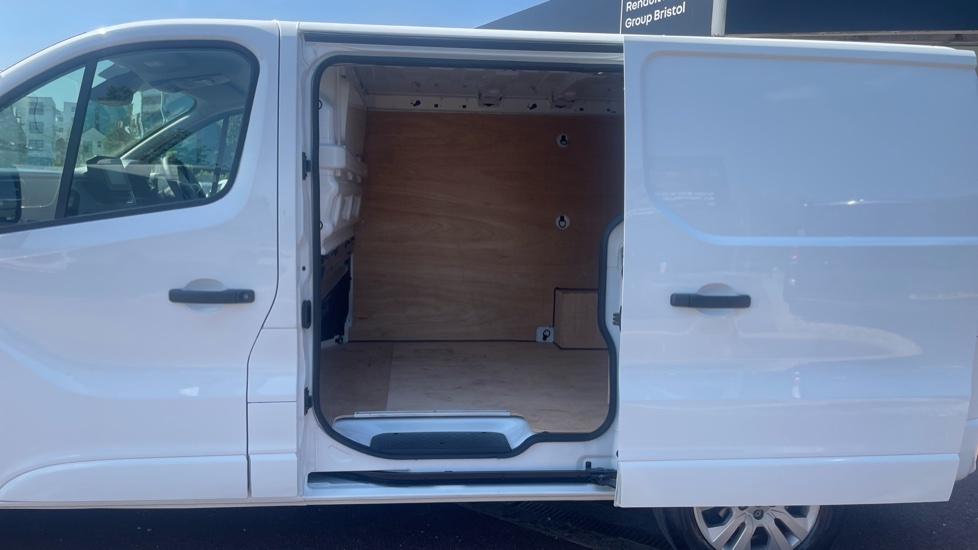 Renault Trafic 2.0 Dci Blue 30 Extra Sport Lwb Euro 6 Ss  #23