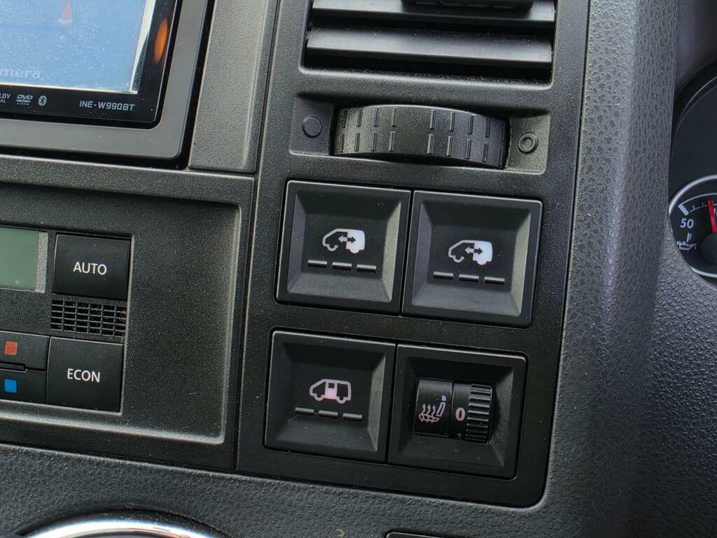 Volkswagen Caravelle Mpv Black #15