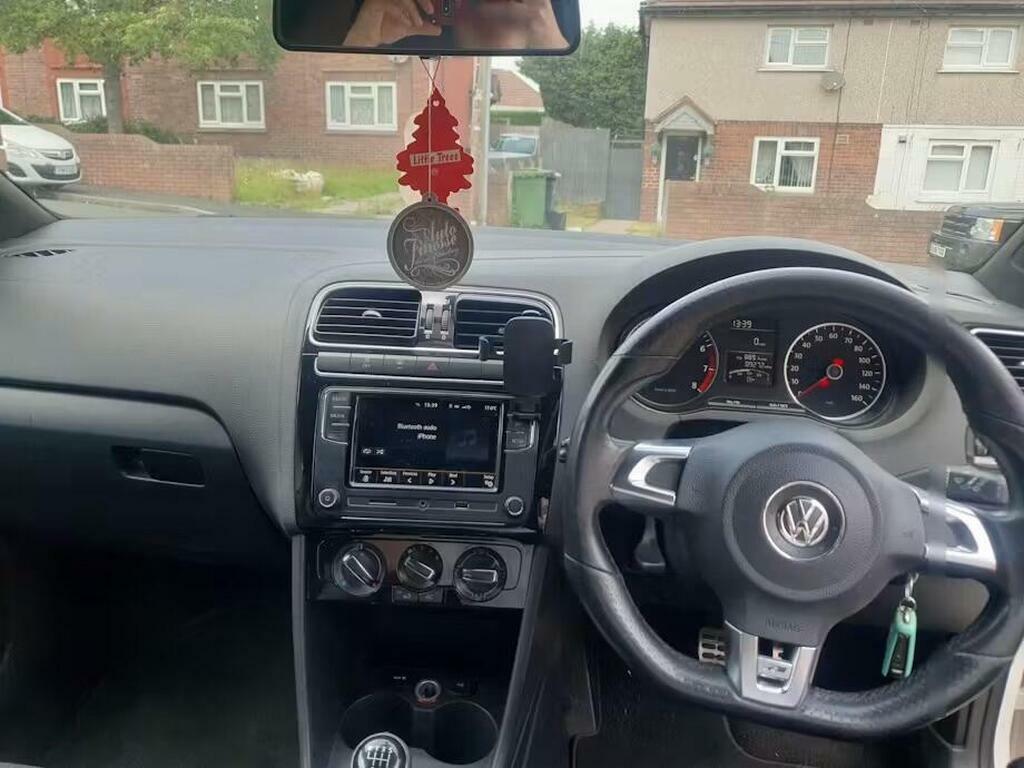 Volkswagen Polo Bluemotion Tech S Red #7