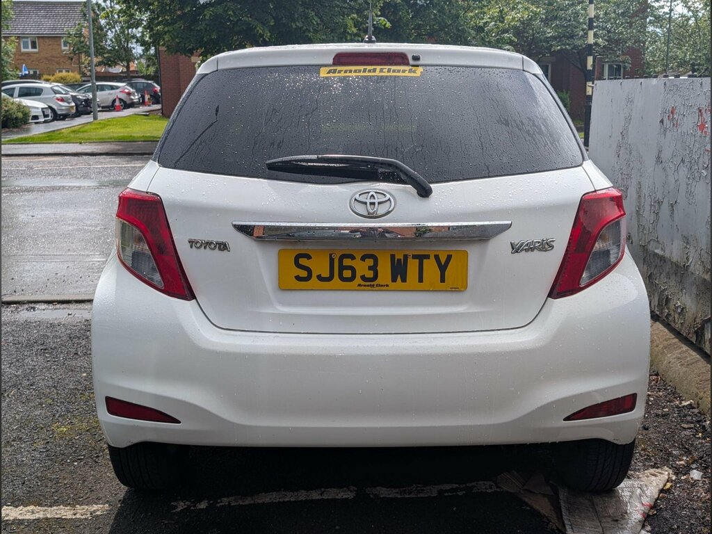 Toyota Yaris 1.0 Vvt-i Edition Euro 5 White #5